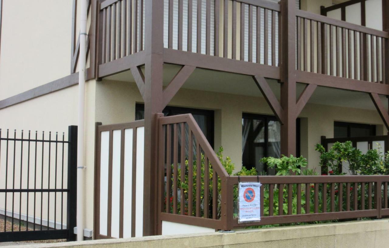 Appartements Blonville Centre Exterior foto